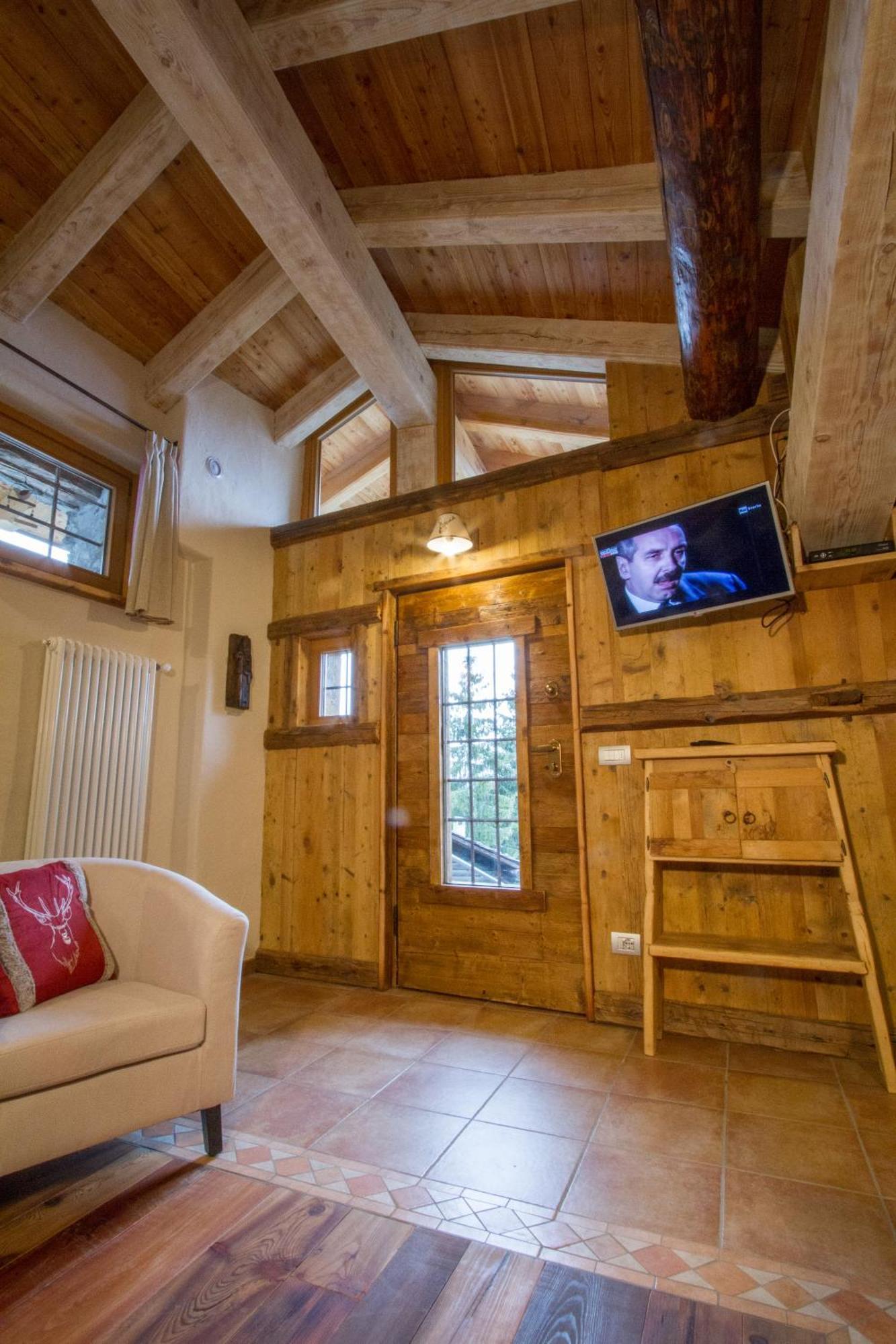 Maison Peroulaz Charvensod Ruang foto