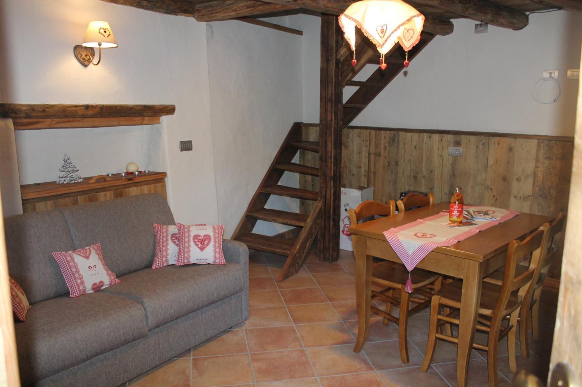 Maison Peroulaz Charvensod Ruang foto