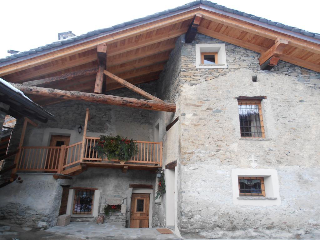 Maison Peroulaz Charvensod Ruang foto
