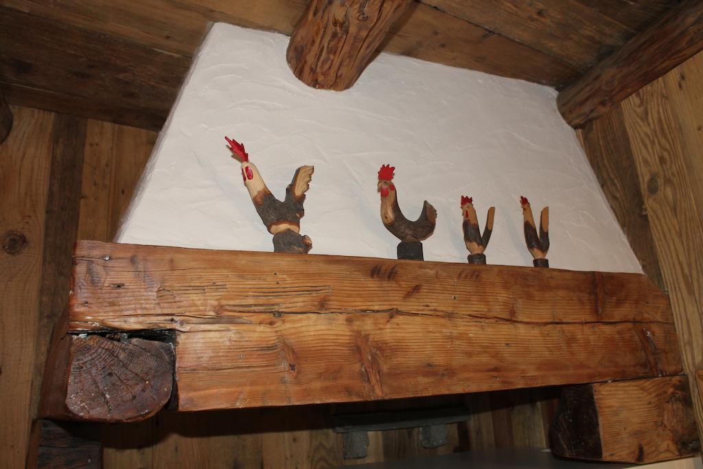 Maison Peroulaz Charvensod Ruang foto