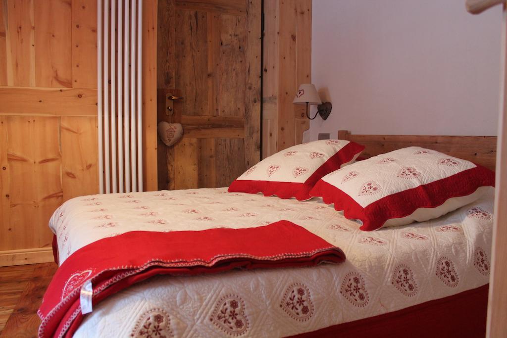 Maison Peroulaz Charvensod Ruang foto