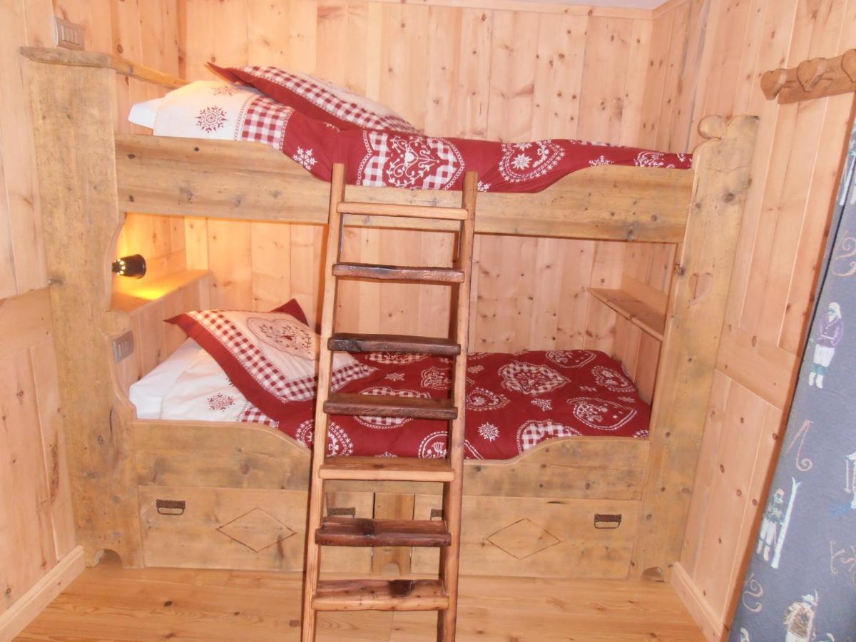 Maison Peroulaz Charvensod Ruang foto